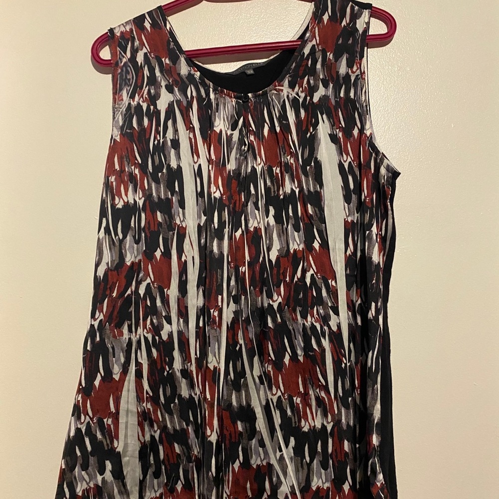 ADDITION ELLE SLEEVELESS PLEATED TOP - Picture 8 of 13